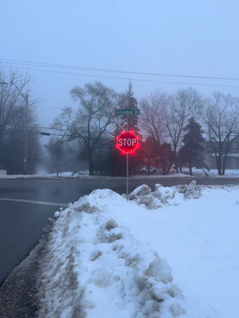 Solar-Powered Flashing LED Stop Sign (R1-1) – MUTCD Compliant, (30" & 36")