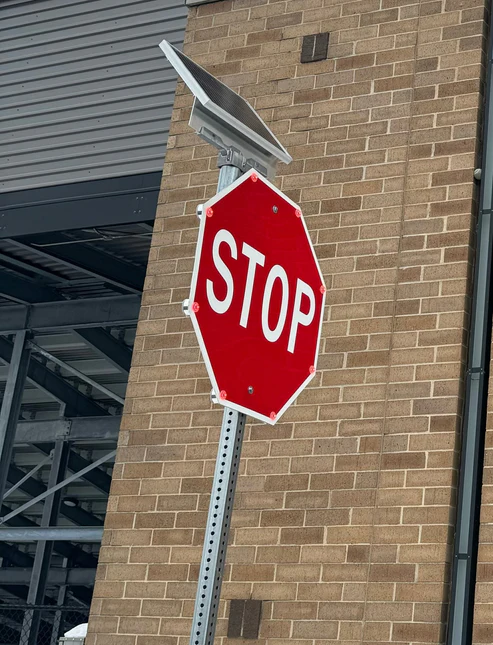 Solar-Powered Flashing LED Stop Sign (R1-1) – MUTCD Compliant, (30" & 36")